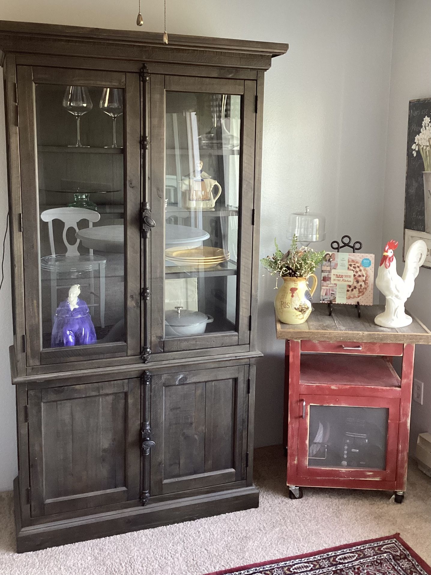 China hutch