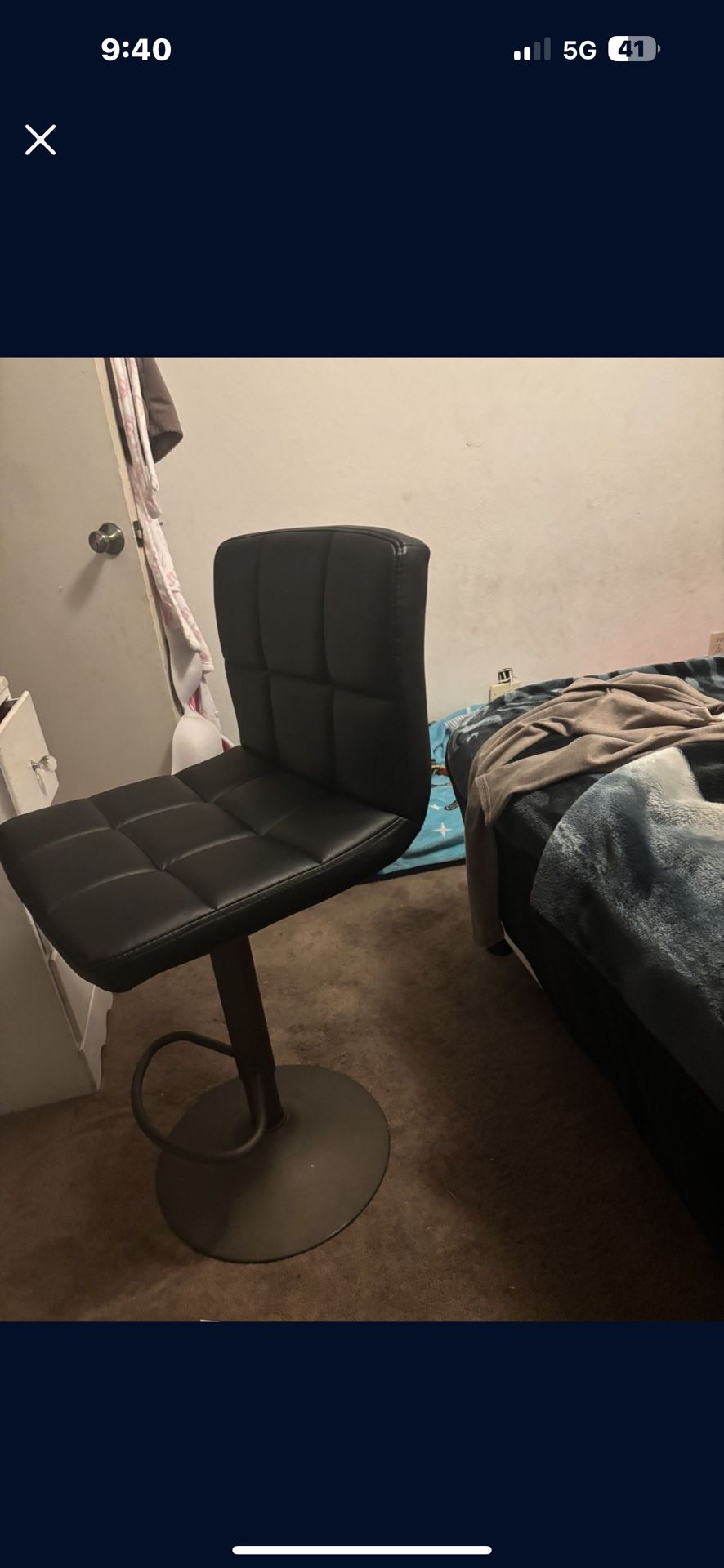 Vanity chair