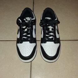 Nike Panda Dunks