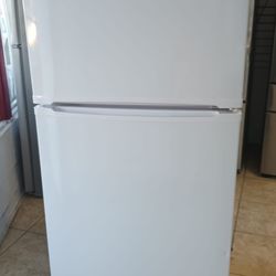 KENMORE REFRIGERATOR EVERYTHING GOOD 