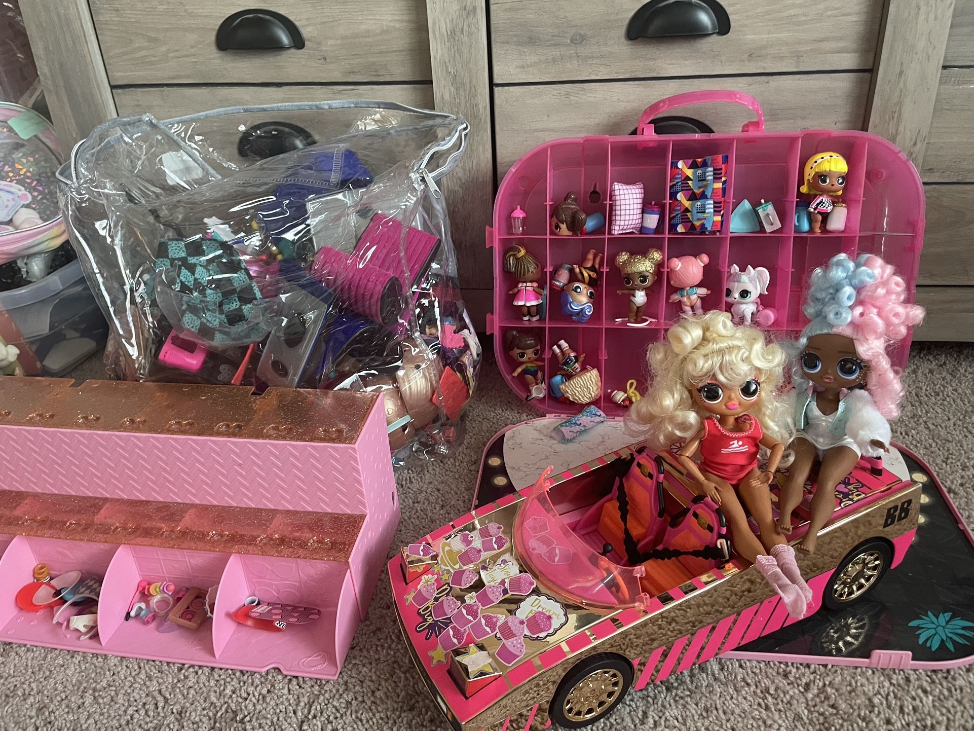 LOL Surprise Doll bundle 