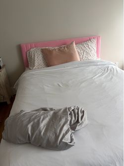 PINK QUEEN BEDFRAME AND MATTRESS