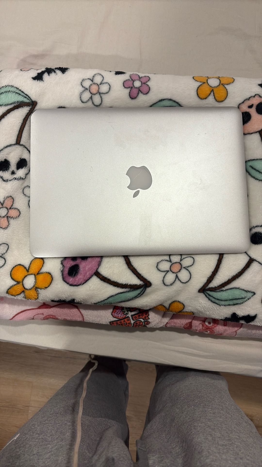 Max Book Pro