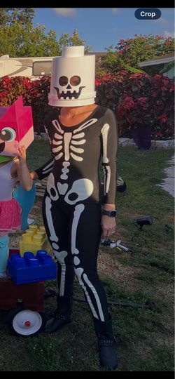 Skeleton costume