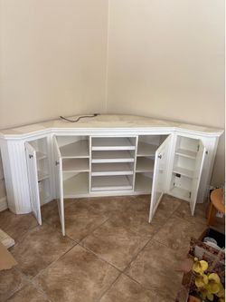 White corner tv stand