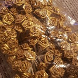 mini gold fabric roses
