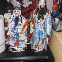 12" Antique Chinese Porcelain Famille Rose Wise Man Scholar w/ Scroll Figure And Baby 