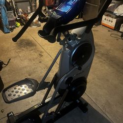 Bowflex Max Trainer M7