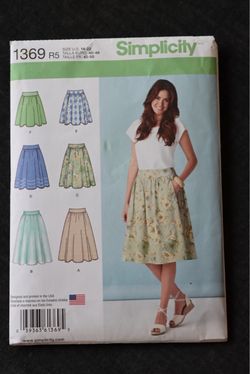 Simplicity 1369 Skirt Sewing Pattern Size 14-22