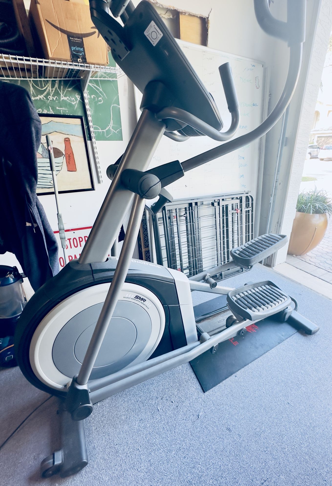 Elliptical. Nordic track Commercial 14.9o