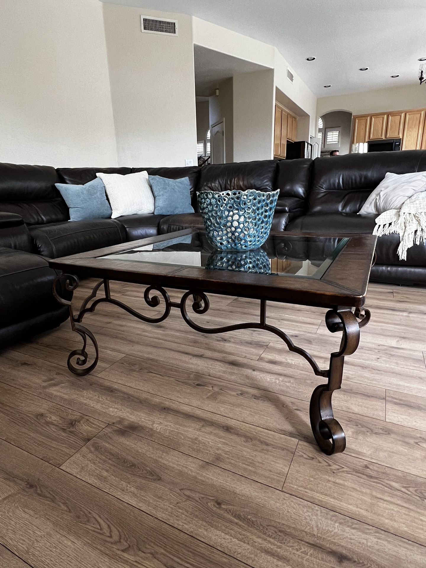 Thomasville Rustic European-Style Coffee Table & 2 End Tables