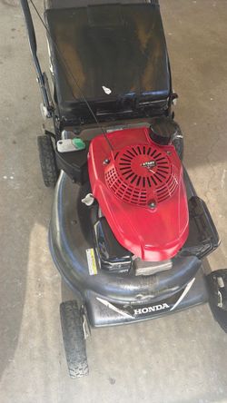 Honda Self-Propelled Gas Lawn Mower