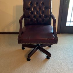 Queen Anne desk chair