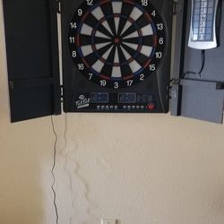 Great Christmas  GiftBRAND NEW Electric Dart Board /mancave Item