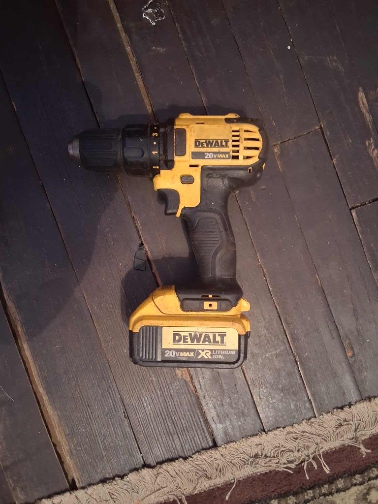 DeWALT DCD780 20V Max Compact Drill/Driver