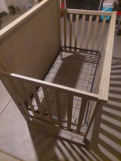 Crib convert to toddler bed