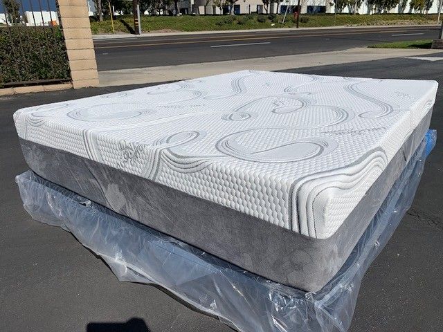 Queen Memory Foam 