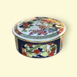 Sakura Miyako Imari Ware Porcelain Lidded Trinket Dish Made in Japan Vintage