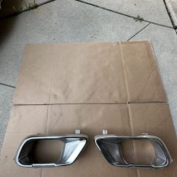 2023 BMW X5 Tail Pipe Trim