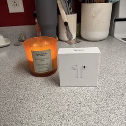 Apple AirPods (Great Deal)