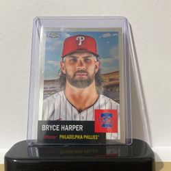 BRYCE HARPER - PHILLIES TOPPS CARD