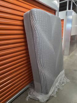 Beautiful Full Size Mattress