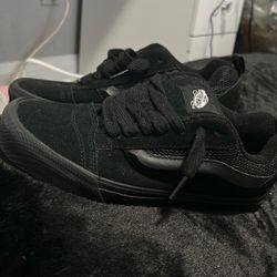 All Black Vans Knu Skool 
