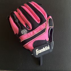 Childs Softball Glove
