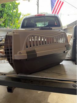Portable Pet Two Door Top Load Kennel