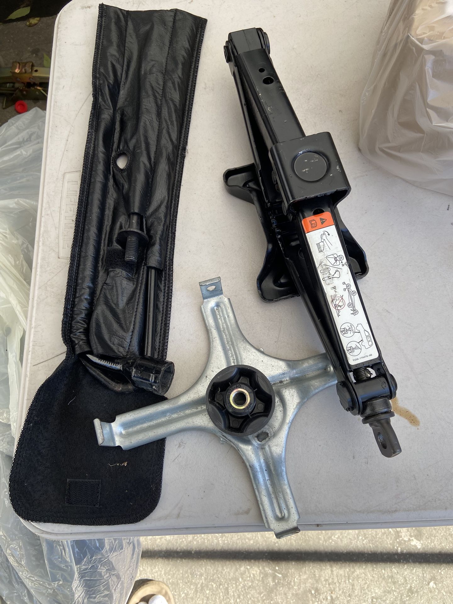 Ford Escape Spare Tire Jack And Hardware