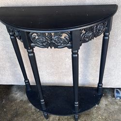Free Decorative end table