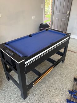 Pool/Air Hockey/Foosball table