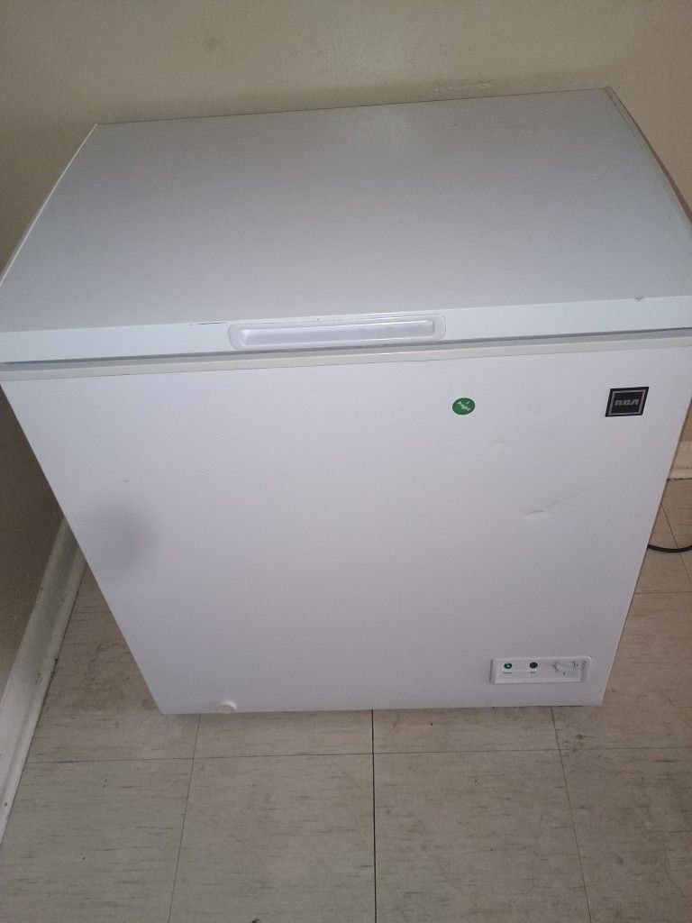 RCA Deepfreezer
