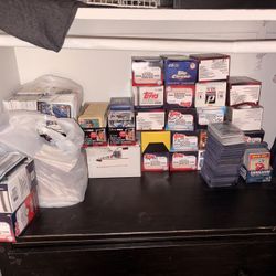 Over 1000+ Sports Trading Cards 