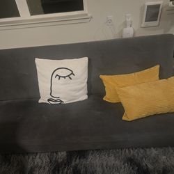 Futon with removable legs