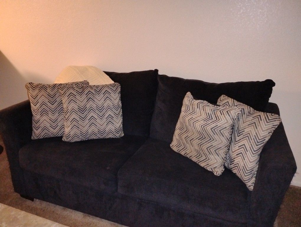 Sofa/Loveseat