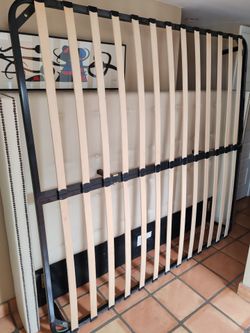 King size metal bed frame support with wood slats and 2 twin box springs set