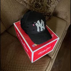 31 Hats Valentines Drop