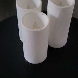 Set Of 3 White Candles Need Batery 