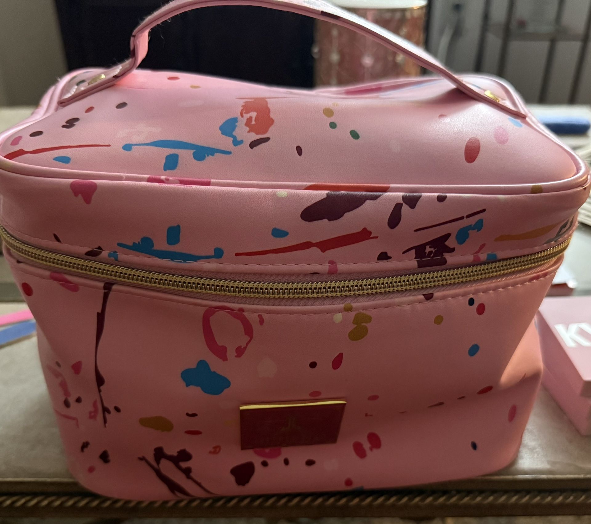 Jeffree star Makeup Bag In Pink Jawbreaker