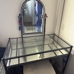 makeup vanity 