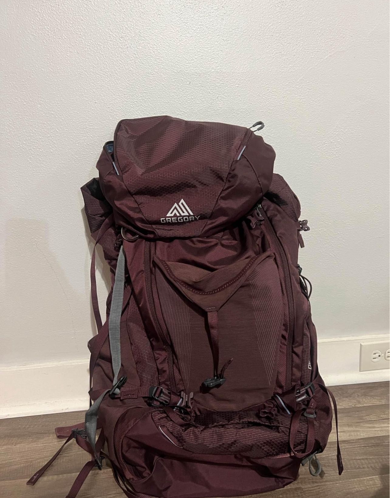 Gregory Deva 70 Pack back packing Size small