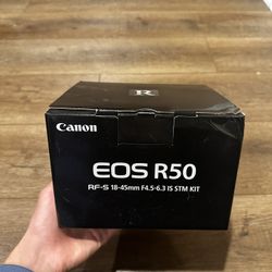 Canon EOS R50
