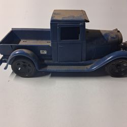 VINTAGE PLASTIC CAR