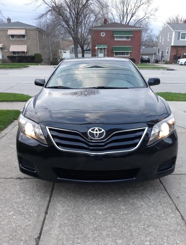 toyota camry 2011 for sale in lakewood, oh - offerup