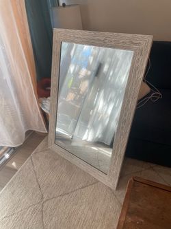 Decorative mirror
