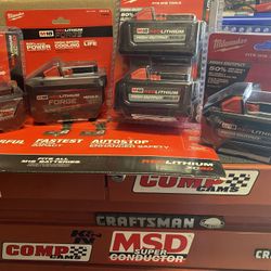 MILWAUKEE M18  4 BATTERIES  HD12.0 FORGE 2/PACK  6.0  & XC 5.0  PLUS 6.0    Read  Below (( Firm On Price )) 