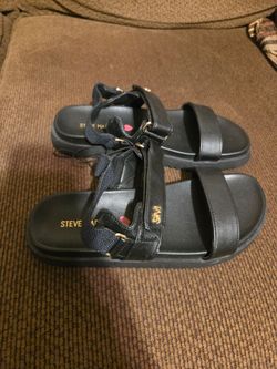 Big Girls' Steve Madden Sandals Size 3