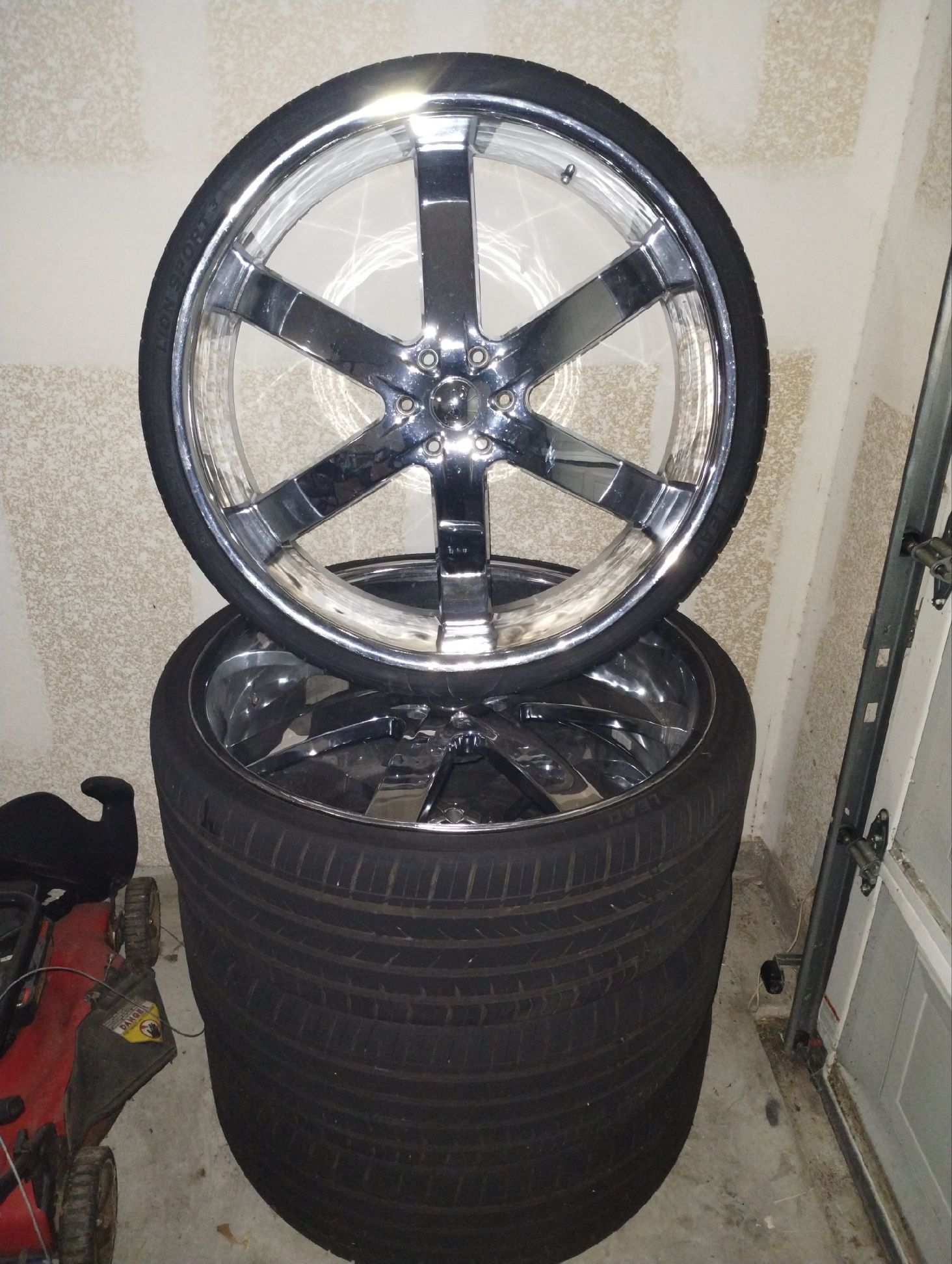 28 Rins 28 Inch Rims and Tires for Sale in Dallas, TX - OfferUp