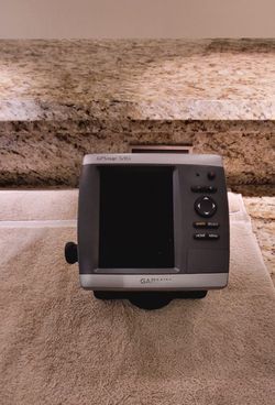 GARMIN GPSMAP 526s SONAR FISHFINDER Marine Color CHARTPLOTTER NMEA2000 GPS with Cover,  Transducer, Mounting Bracket, and Power Harness.